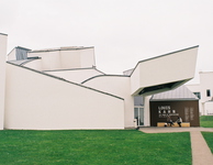  Vitra Design Museum, Frank O. Gehry 1989