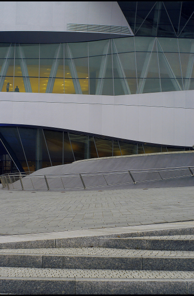 mercedes-benz_museum_stuttgart.jpg