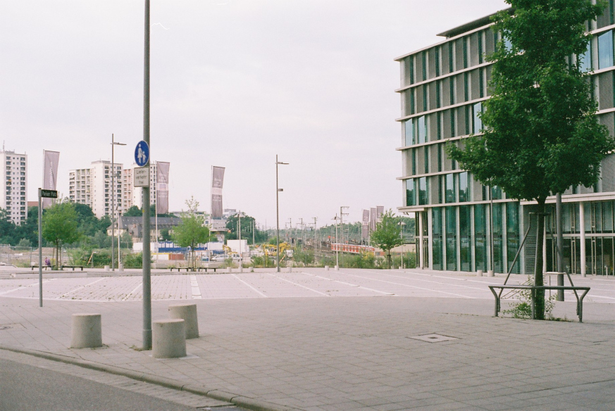 f1000004.jpg